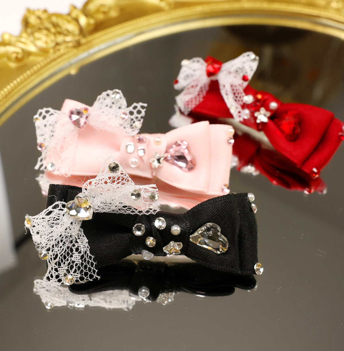 Pet Lace Bow Hair Clip with Heart Rhinestones